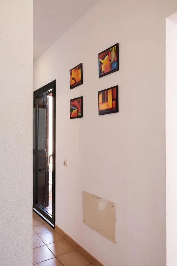 Lovely 2-Bed Villa In Corralejo Fuerteventura 0*,